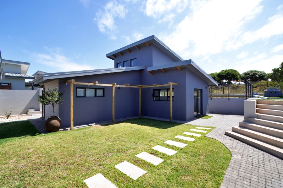 4 Bedroom Property for Sale in Stilbaai Wes Western Cape